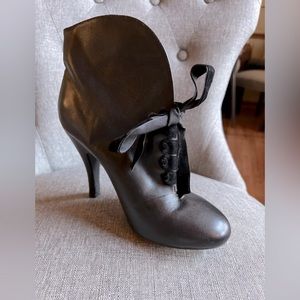 Black Leather Pump Laced Booties Women’s Size 8.5